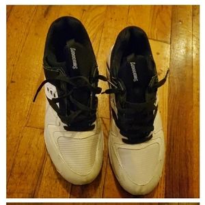 Men's Saucony sneakers